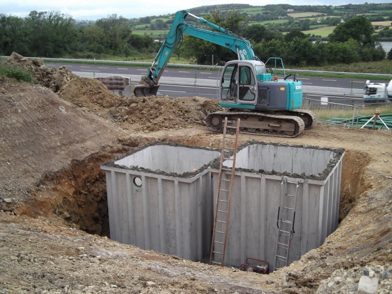 Water transfer precast concrete tanks