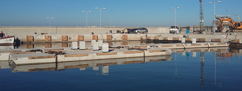 BarChip fibre reinforced precast concrete pontoon