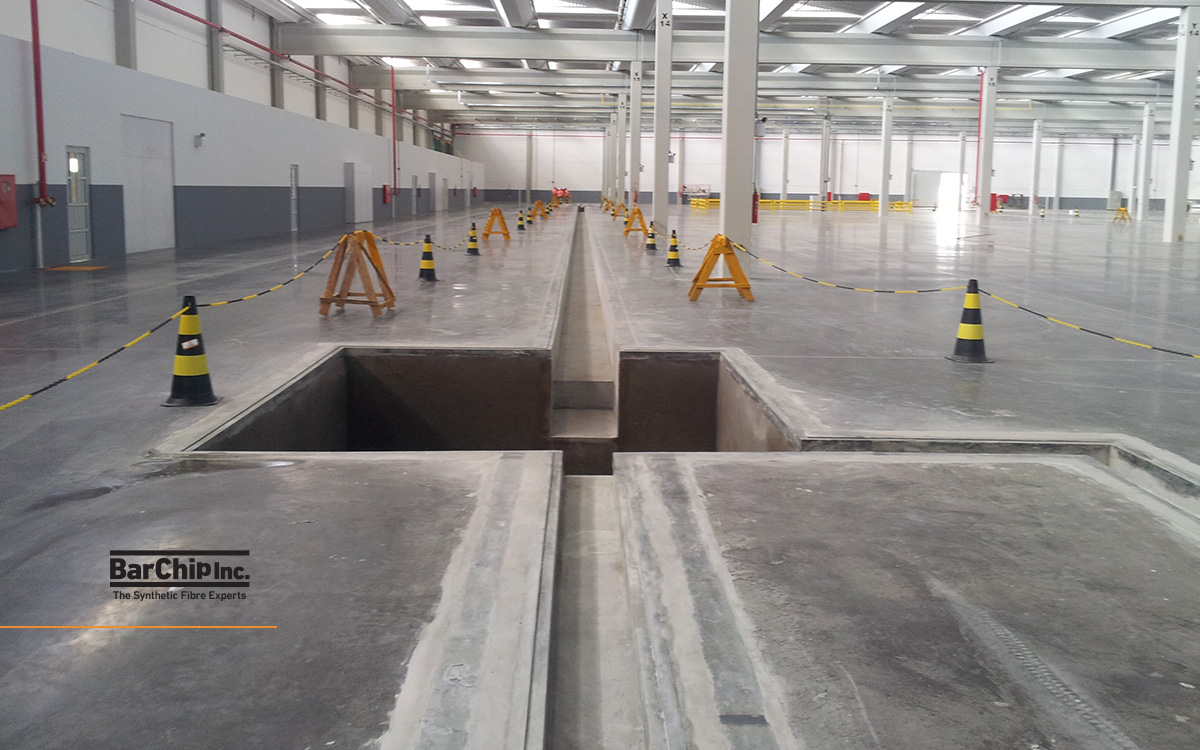 Fibre reinforced industrial floor with service trench at BMW Araquari plant