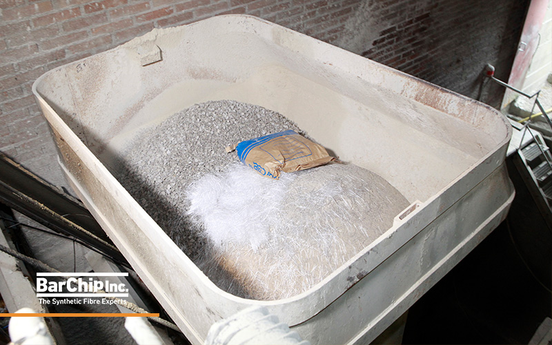 Batching fibre reinforced concrete at Santoña-Laredo water tunnel.