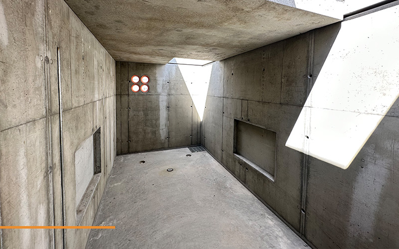 plastek-industries-fibre-reinforced-precast-concrete-electrical-cabinet-02 Interior of precast concrete electrical enclosure.